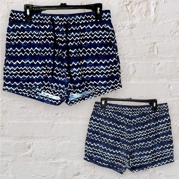 old Navy, Size Medium Navy Print Shorts - Picture 1 of 7